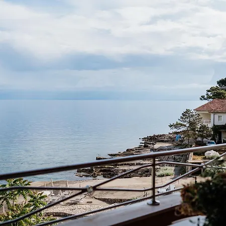 Apartmaji Punta Veli Lošinj