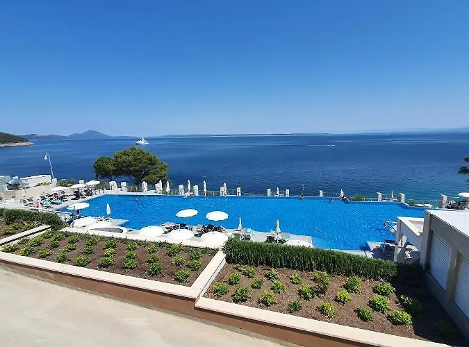 Apartmaji Punta 아파트