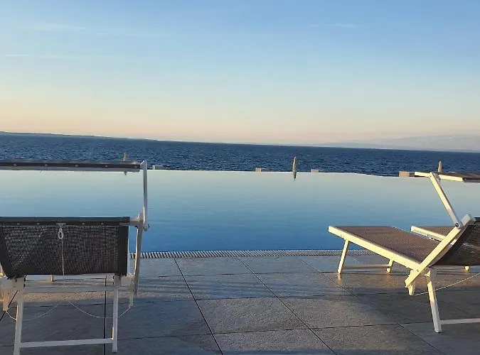 Apartmaji Punta * 베리로신즈